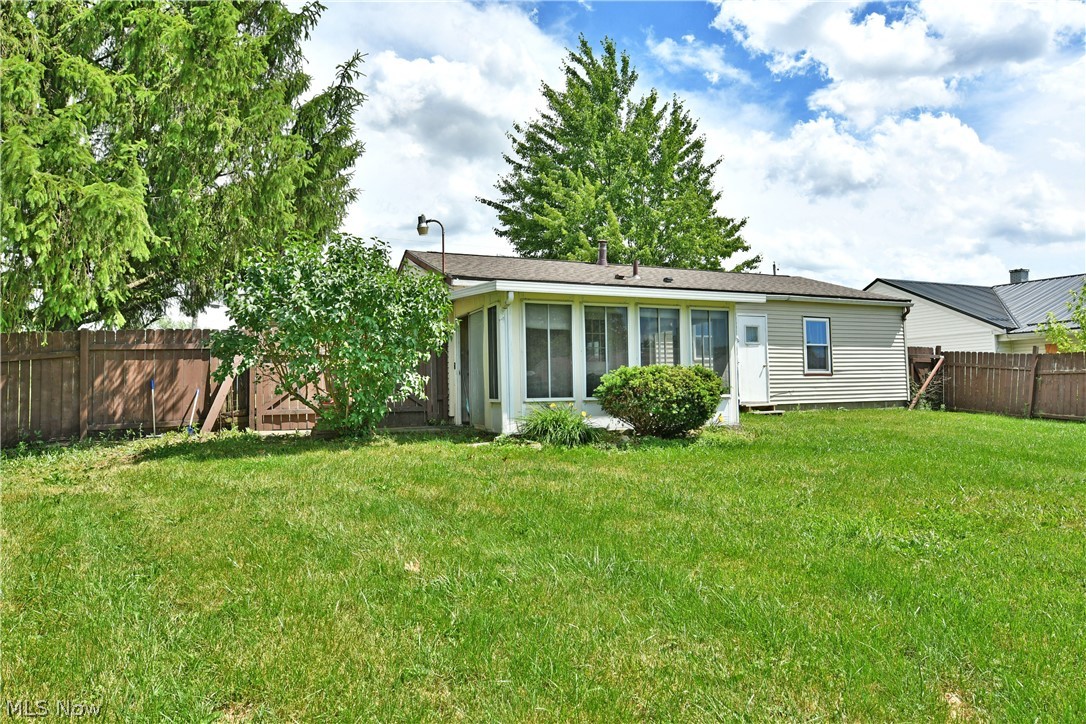 2521 Beech Street Girard OH 44420