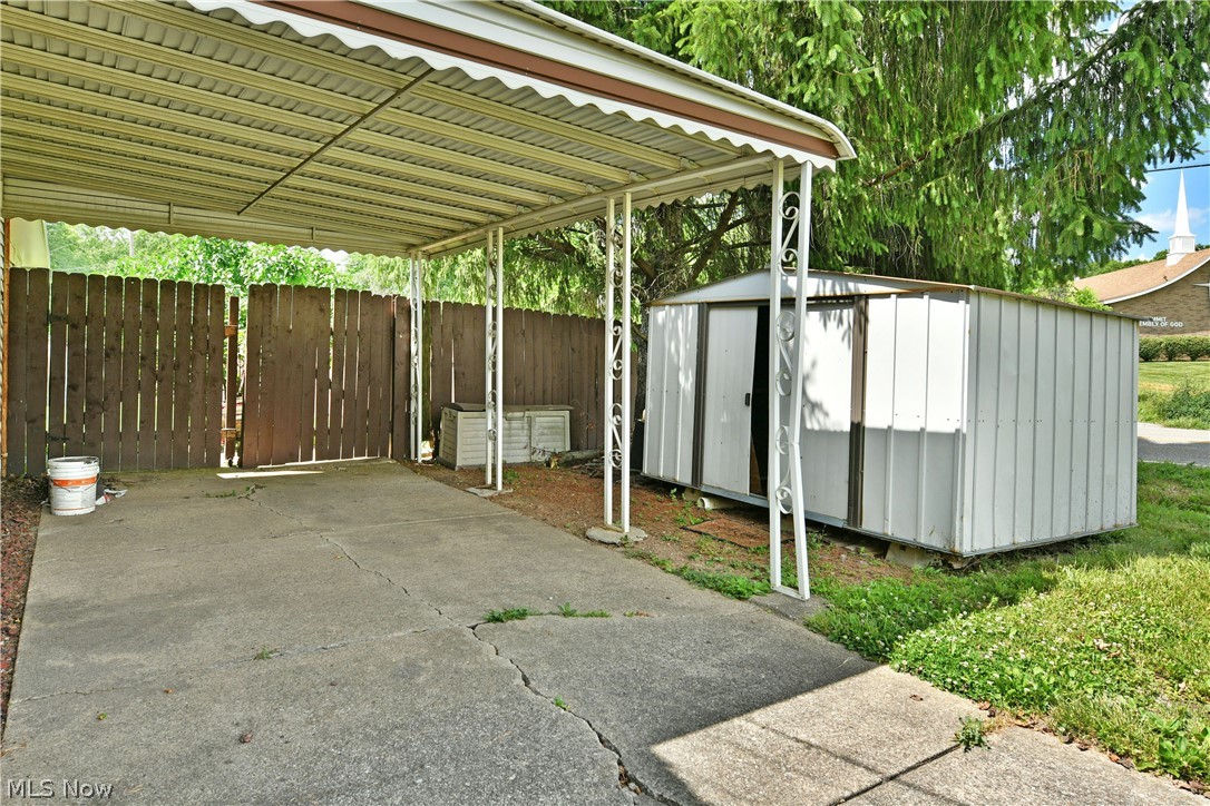 2521 Beech Street Girard OH 44420