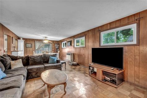 227 Fairfield Road Avon Lake OH 44012