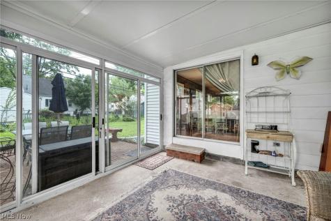 227 Fairfield Road Avon Lake OH 44012