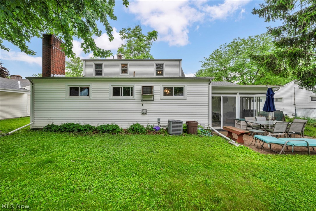 227 Fairfield Road Avon Lake OH 44012
