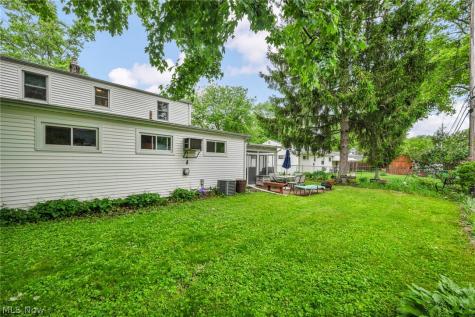 227 Fairfield Road Avon Lake OH 44012