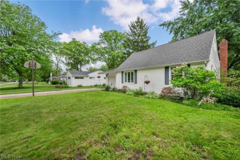 227 Fairfield Road Avon Lake OH 44012