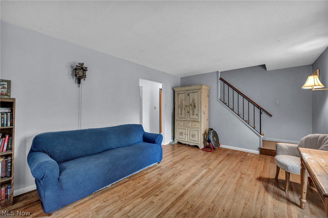 227 Fairfield Road Avon Lake OH 44012