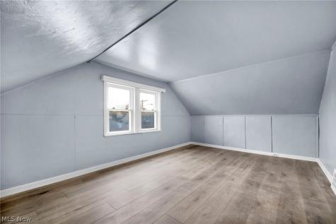 3202 Parklane Drive Parma OH 44134