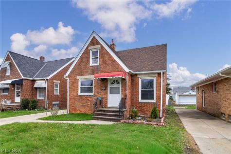 3202 Parklane Drive Parma OH 44134