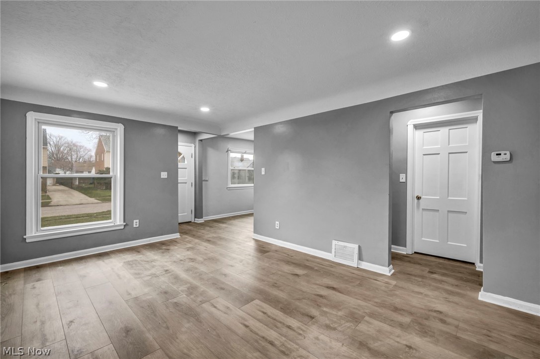 3202 Parklane Drive Parma OH 44134