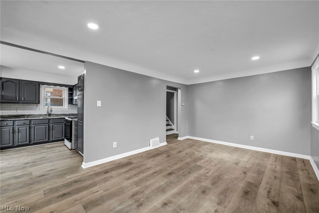 3202 Parklane Drive Parma OH 44134