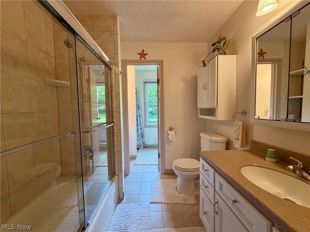 11985 Auburn Road Chardon OH 44024