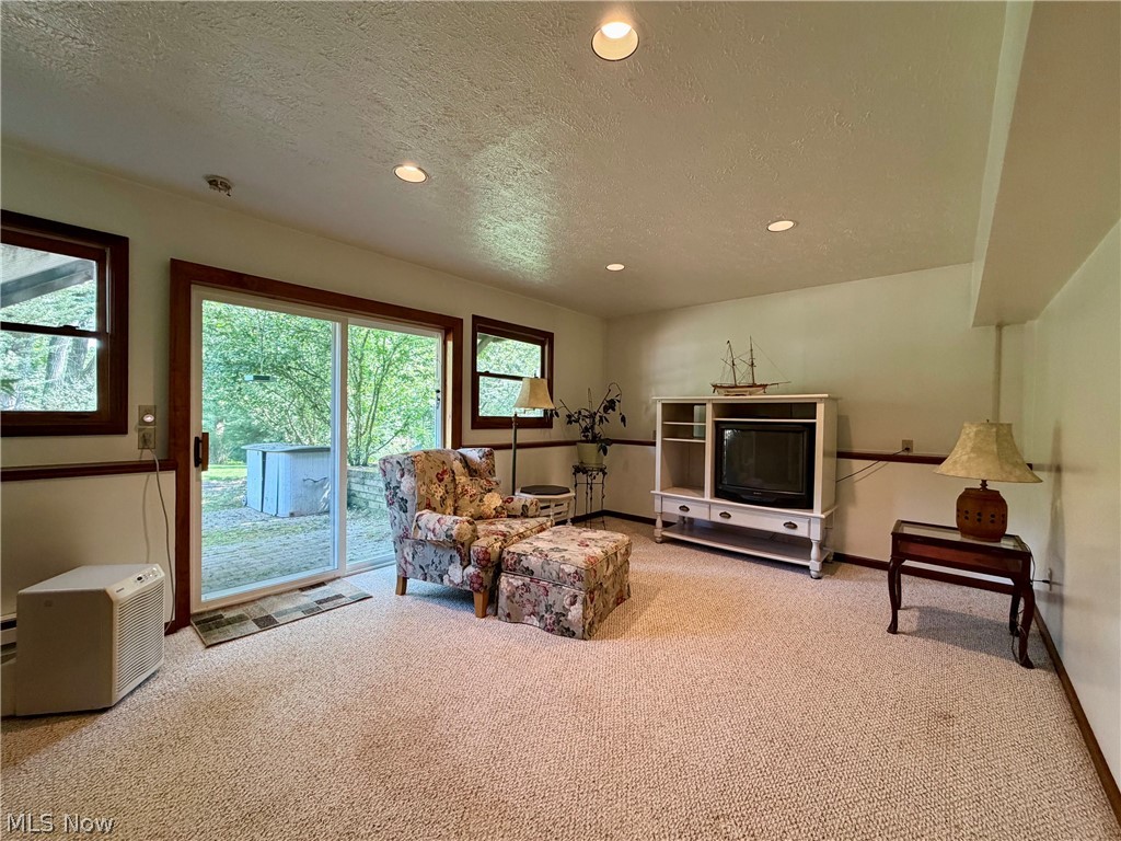 11985 Auburn Road Chardon OH 44024