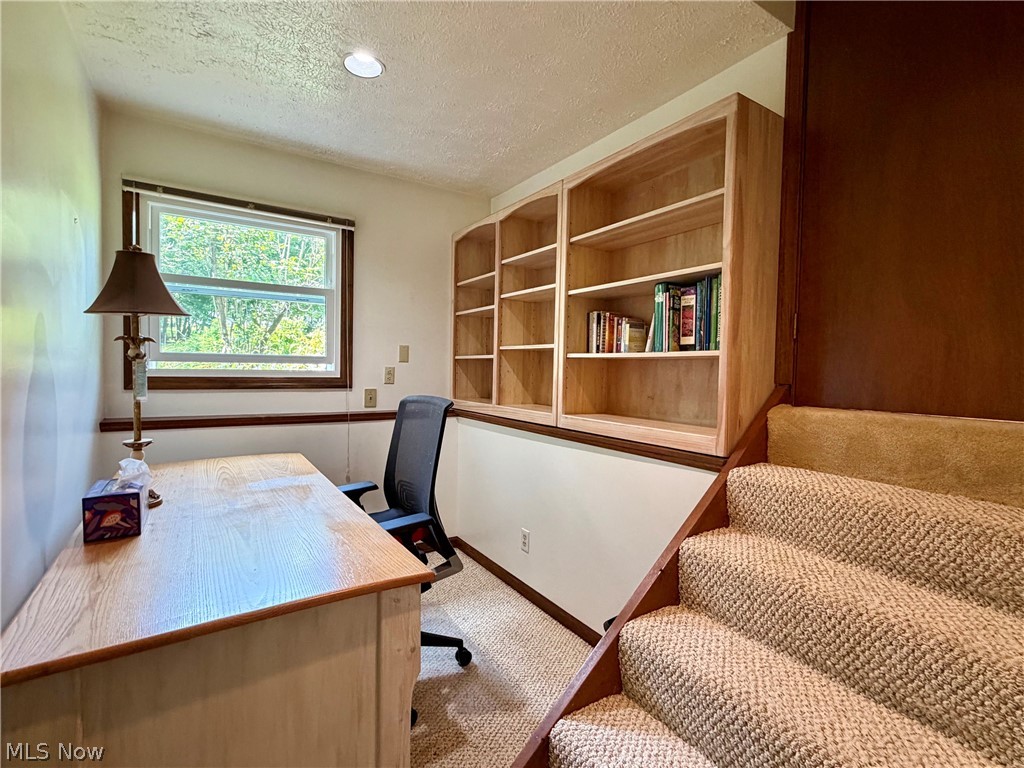 11985 Auburn Road Chardon OH 44024