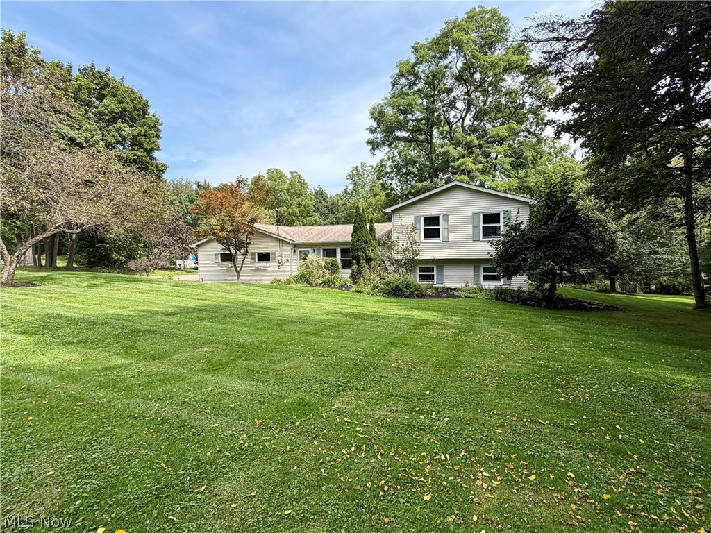 11985 Auburn Road Chardon OH 44024