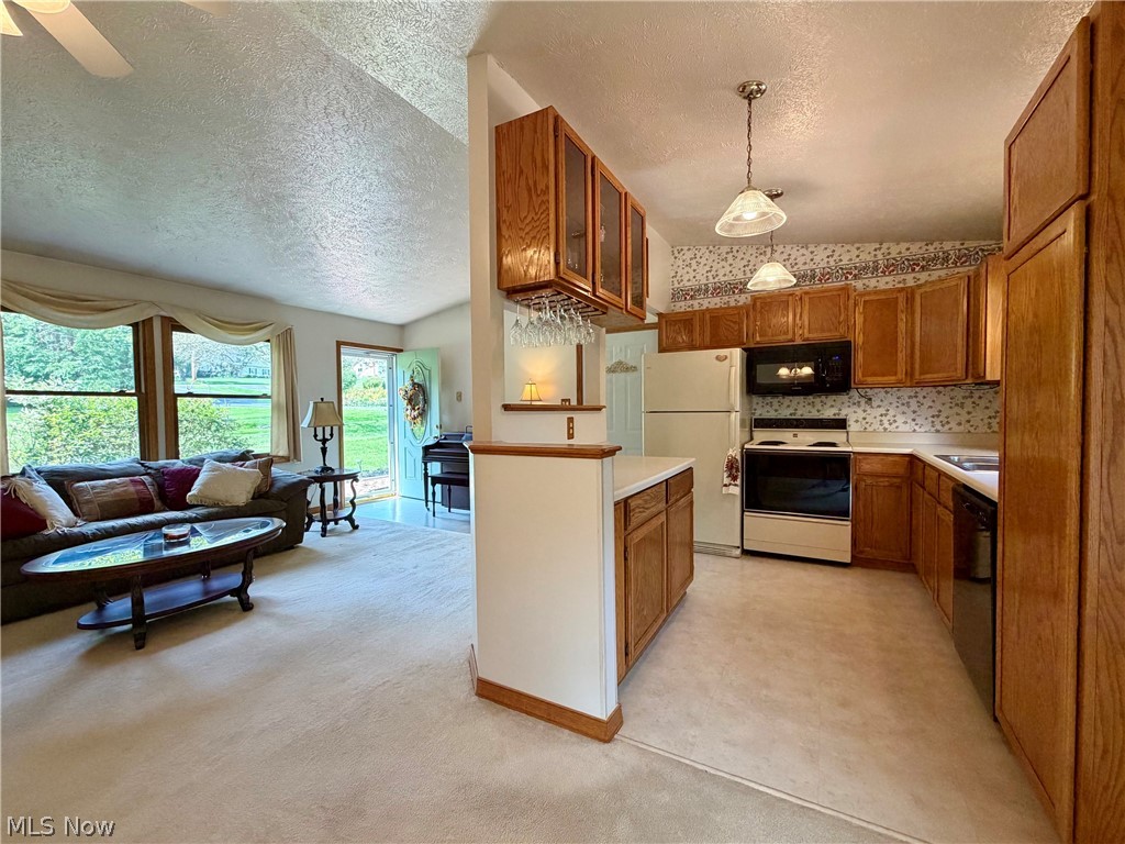 11985 Auburn Road Chardon OH 44024