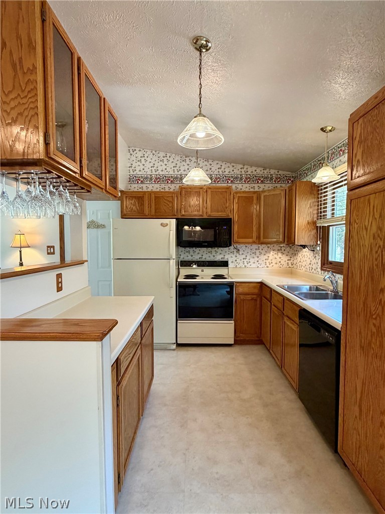 11985 Auburn Road Chardon OH 44024