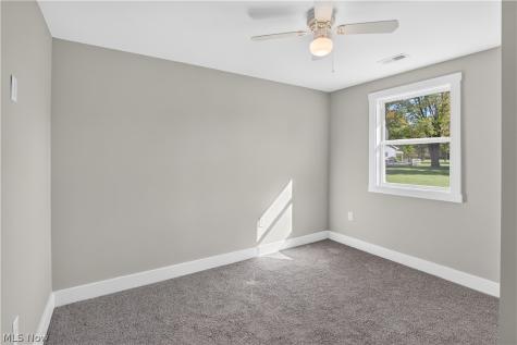 7206 Crocker Road Valley City OH 44280