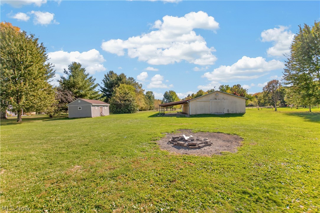 7206 Crocker Road Valley City OH 44280