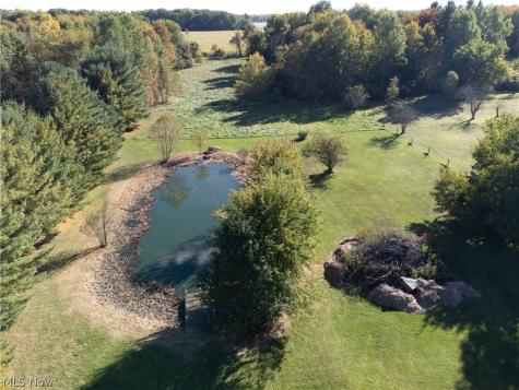 7206 Crocker Road Valley City OH 44280