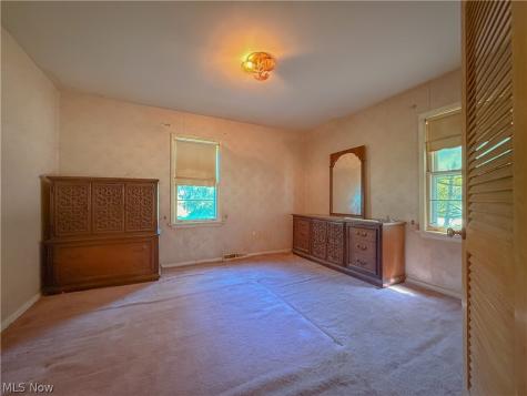 9187 Wallings Road North Royalton OH 44133