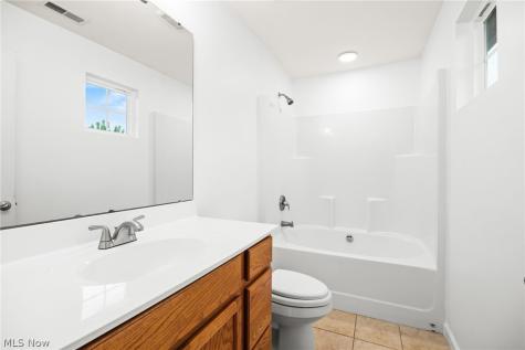 7679 Fiddler Court Circle NE Canton OH 44721