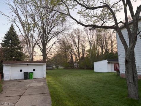 13917 Wolf Avenue Garfield Heights OH 44125