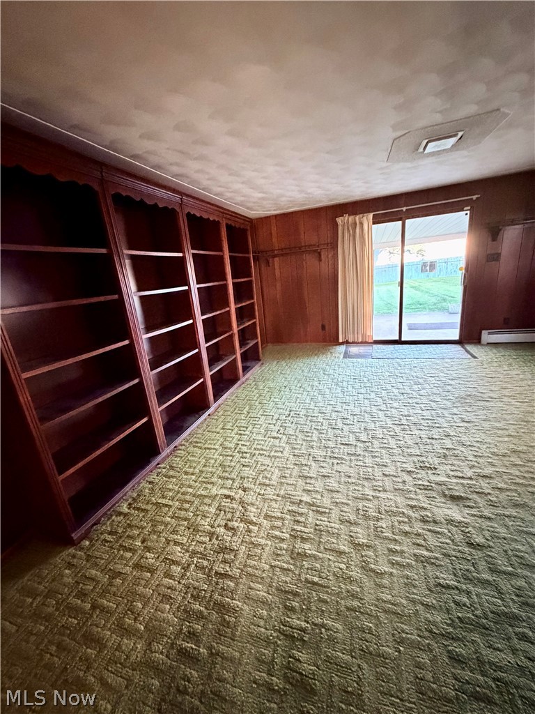 156 Reichart Avenue Wintersville OH 43953