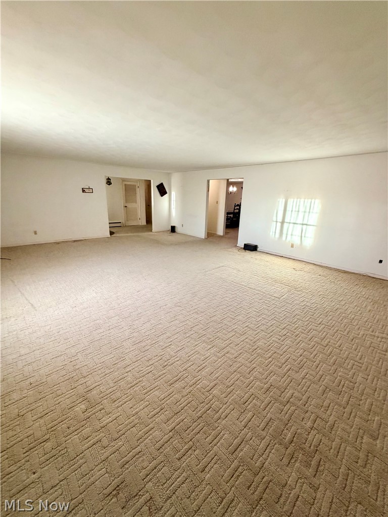156 Reichart Avenue Wintersville OH 43953
