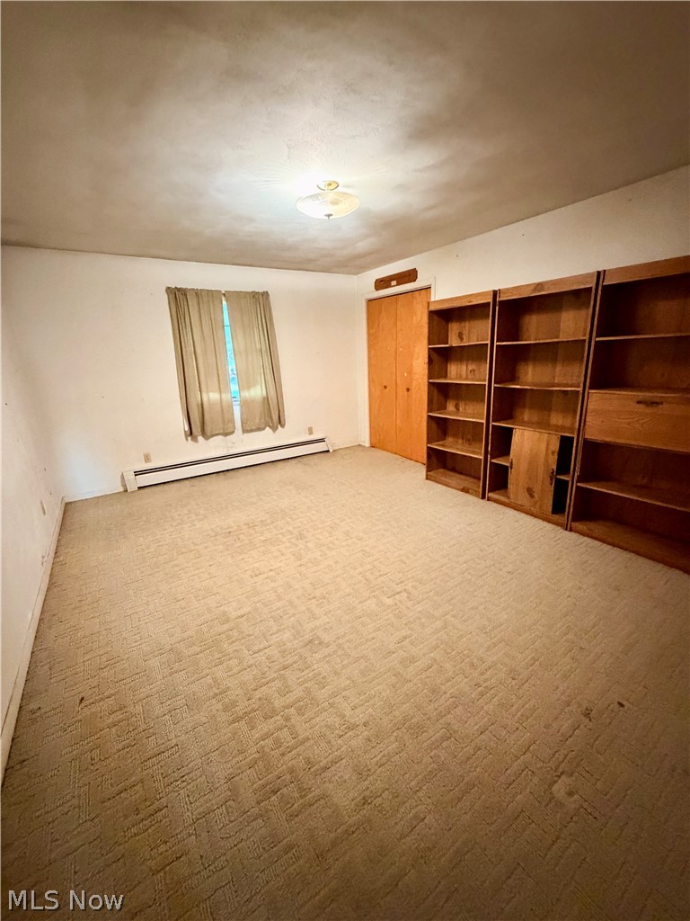 156 Reichart Avenue Wintersville OH 43953