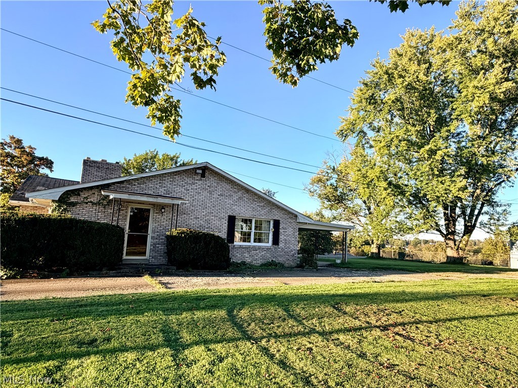 156 Reichart Avenue Wintersville OH 43953