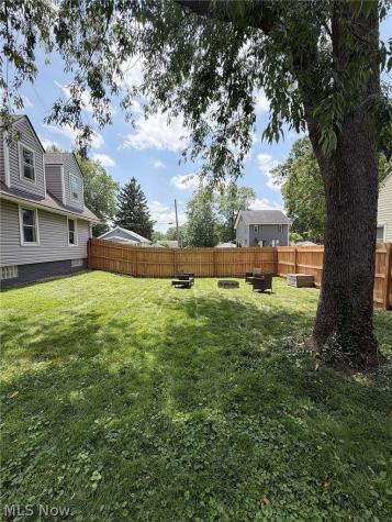 1521 24th Street NE Canton OH 44714