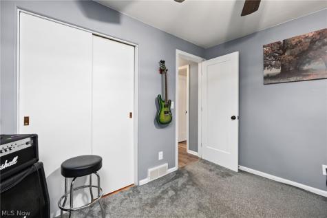 4604 Garrett Drive Norton OH 44203