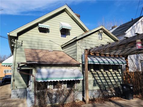 16918 Grovewood Avenue Cleveland OH 44110