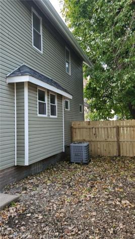 436 Cole Avenue Akron OH 44301