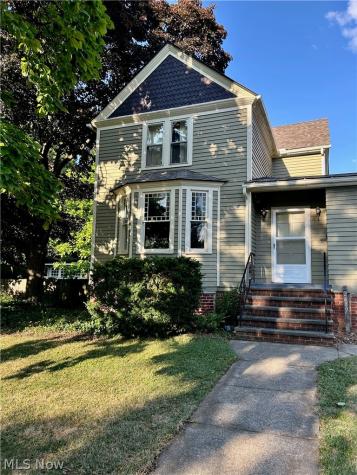 2649 S Taylor Road Cleveland Heights OH 44118