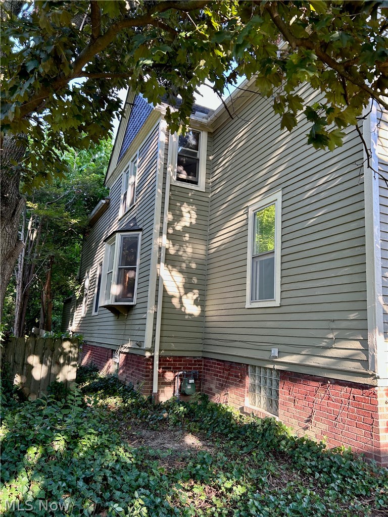 2649 S Taylor Road Cleveland Heights OH 44118