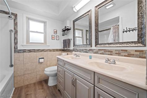 302 Homewood Avenue Akron OH 44312