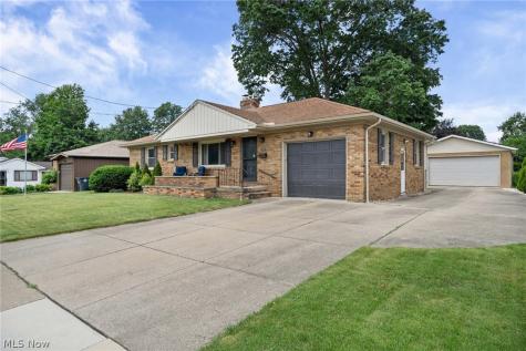 302 Homewood Avenue Akron OH 44312