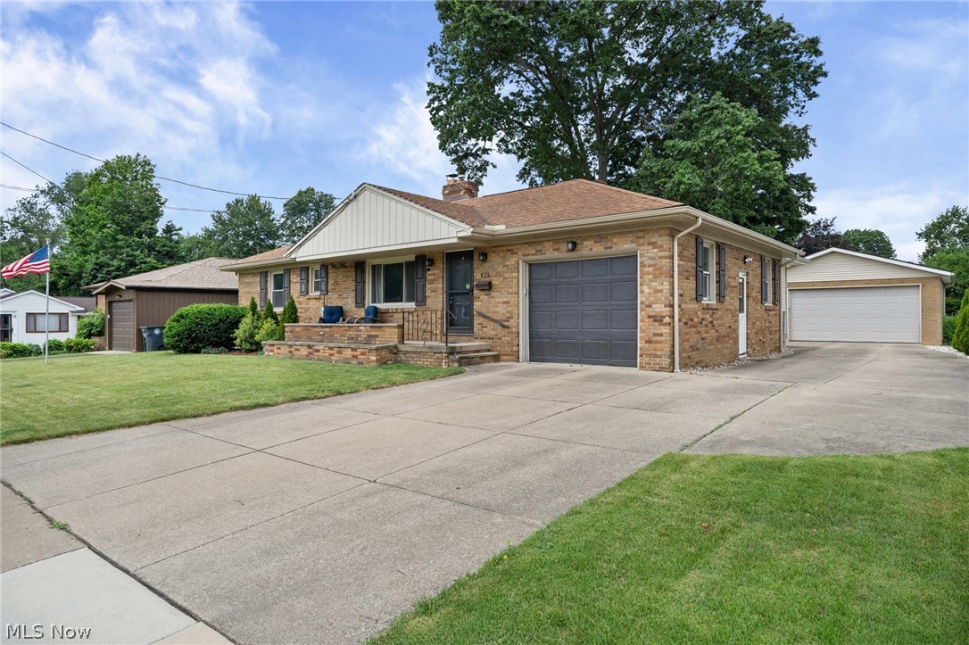 302 Homewood Avenue Akron OH 44312