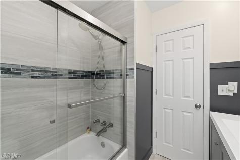 6359 Middlebrook Boulevard Brook Park OH 44142