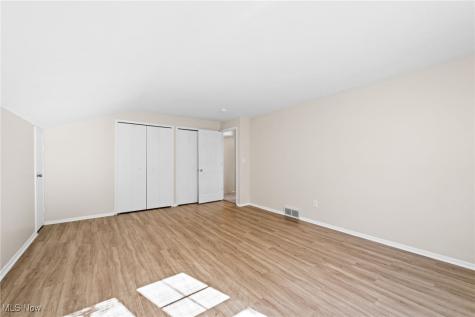 6359 Middlebrook Boulevard Brook Park OH 44142