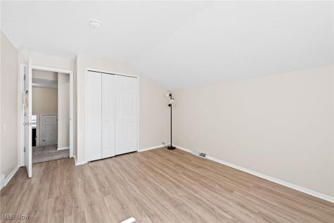 6359 Middlebrook Boulevard Brook Park OH 44142