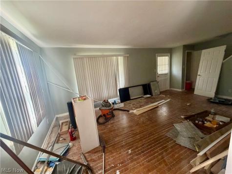 3813 E 143rd Street Cleveland OH 44128