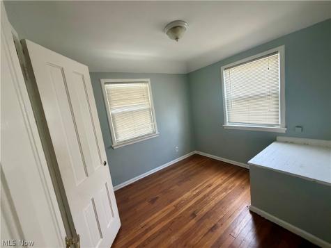 3813 E 143rd Street Cleveland OH 44128