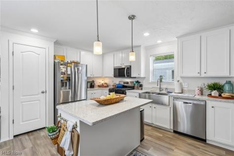 5222 Greenwich Road Seville OH 44273
