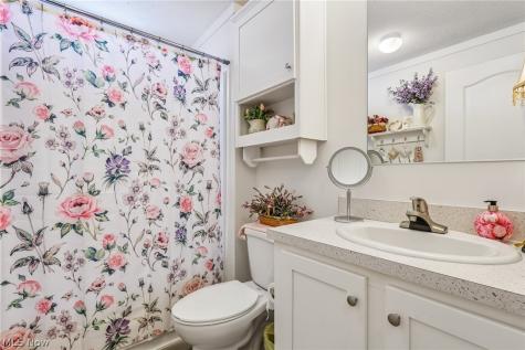 5222 Greenwich Road Seville OH 44273