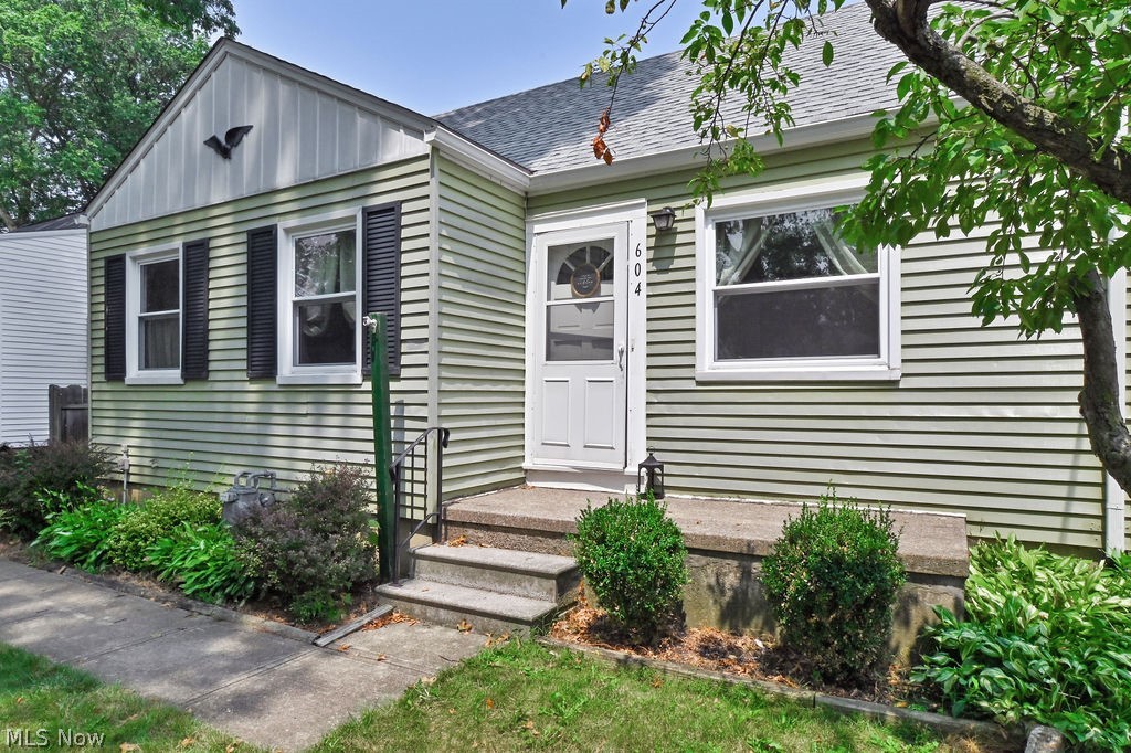 604 Cornell Avenue Elyria OH 44035