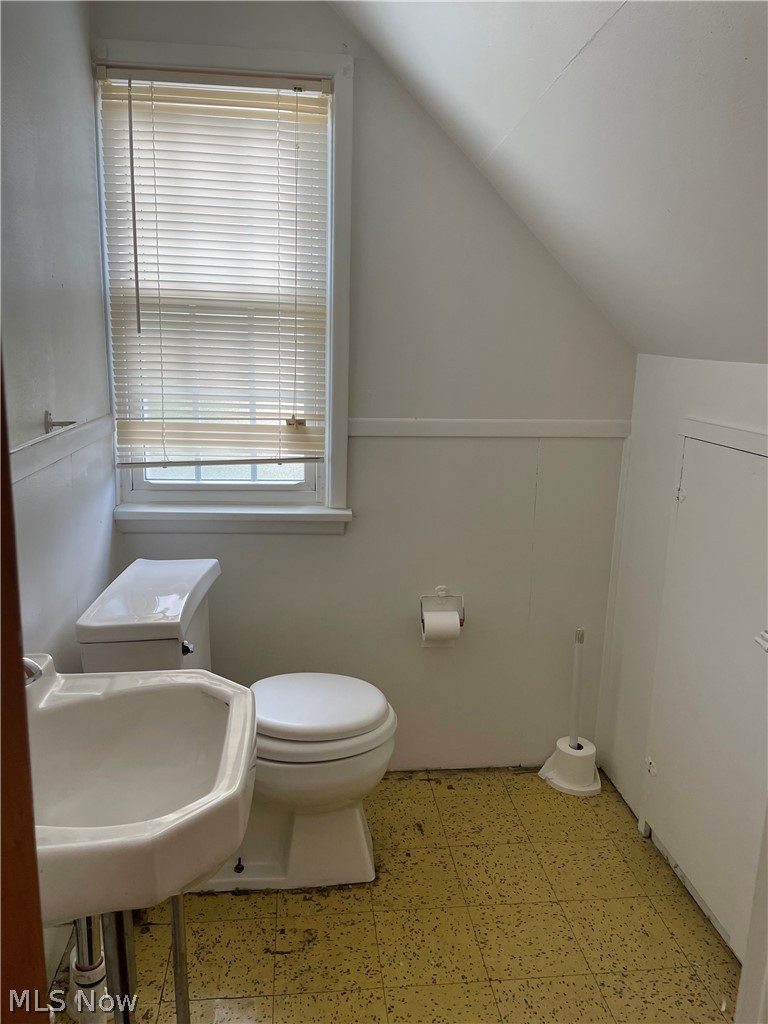 2763 E 124th Street Cleveland OH 44120