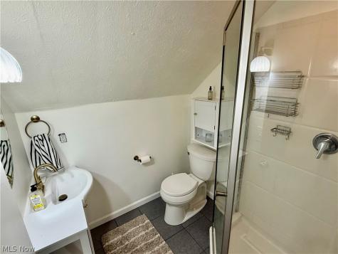 233 Baldwin Drive Berea OH 44017