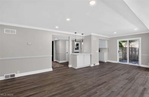 4 Owaissa Drive Eastlake OH 44095