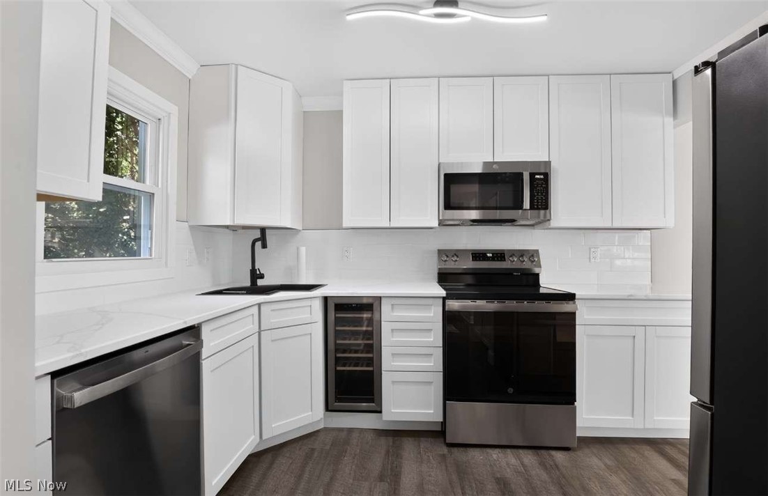 4 Owaissa Drive Eastlake OH 44095