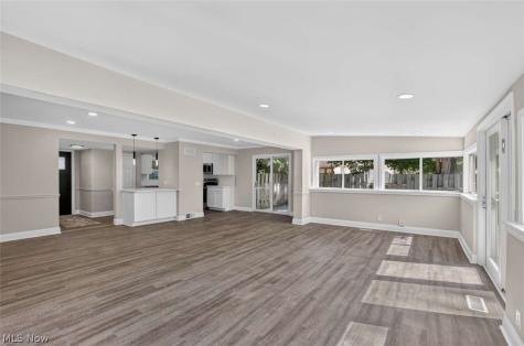 4 Owaissa Drive Eastlake OH 44095